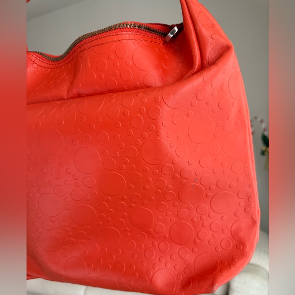 Rare Marc by Marc Jacobs Embossed Coral Leather Hobo Bag – High-Quality, Vintage - Picture 2 of 16